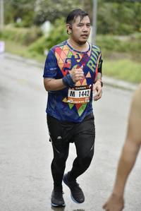 BIB: 1442
                            <button type="button" onclick="openModal(5799408)" class="btn btn-primary btn-sm float-right btn-popup" data-toggle="modal" data-target=".modal-high-quality">
                        <i class="fas fa-shopping-cart"></i> Add to Cart
                    </button>
                                            <button type="button" onclick="isThisMe(5799408, true)" class="btn btn-success btn-sm float-right btn-popup btn-isme hidden" data-toggle="tooltip" data-placement="bottom" title="นี่คือรูปของคุณใช่ไหม คลิกที่นี่เพื่อเอาเข้าอัลบั้ม">
                        <i class="fas fa-plus"></i> Add to album
                    </button>
                    <button type="button" onclick="isThisMe(5799408, false)" class="btn btn-warning btn-sm float-right btn-popup btn-isnotme hidden">
                        <i class="fas fa-ban"></i> Remove from album
                    </button>