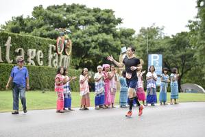 BIB: 002
                            <button type="button" onclick="openModal(5783966)" class="btn btn-primary btn-sm float-right btn-popup" data-toggle="modal" data-target=".modal-high-quality">
                        <i class="fas fa-shopping-cart"></i> Add to Cart
                    </button>
                                            <button type="button" onclick="isThisMe(5783966, true)" class="btn btn-success btn-sm float-right btn-popup btn-isme hidden" data-toggle="tooltip" data-placement="bottom" title="นี่คือรูปของคุณใช่ไหม คลิกที่นี่เพื่อเอาเข้าอัลบั้ม">
                        <i class="fas fa-plus"></i> Add to album
                    </button>
                    <button type="button" onclick="isThisMe(5783966, false)" class="btn btn-warning btn-sm float-right btn-popup btn-isnotme hidden">
                        <i class="fas fa-ban"></i> Remove from album
                    </button>