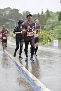 BIB: 1096
                            <button type="button" onclick="openModal(5788970)" class="btn btn-primary btn-sm float-right btn-popup" data-toggle="modal" data-target=".modal-high-quality">
                        <i class="fas fa-shopping-cart"></i> Add to Cart
                    </button>
                                            <button type="button" onclick="isThisMe(5788970, true)" class="btn btn-success btn-sm float-right btn-popup btn-isme hidden" data-toggle="tooltip" data-placement="bottom" title="นี่คือรูปของคุณใช่ไหม คลิกที่นี่เพื่อเอาเข้าอัลบั้ม">
                        <i class="fas fa-plus"></i> Add to album
                    </button>
                    <button type="button" onclick="isThisMe(5788970, false)" class="btn btn-warning btn-sm float-right btn-popup btn-isnotme hidden">
                        <i class="fas fa-ban"></i> Remove from album
                    </button>