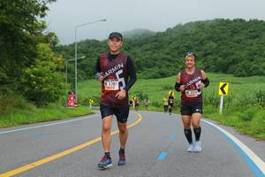 BIB: 1205, 1214
                            <button type="button" onclick="openModal(5595931)" class="btn btn-primary btn-sm float-right btn-popup" data-toggle="modal" data-target=".modal-high-quality">
                        <i class="fas fa-shopping-cart"></i> Add to Cart
                    </button>
                                            <button type="button" onclick="isThisMe(5595931, true)" class="btn btn-success btn-sm float-right btn-popup btn-isme hidden" data-toggle="tooltip" data-placement="bottom" title="นี่คือรูปของคุณใช่ไหม คลิกที่นี่เพื่อเอาเข้าอัลบั้ม">
                        <i class="fas fa-plus"></i> Add to album
                    </button>
                    <button type="button" onclick="isThisMe(5595931, false)" class="btn btn-warning btn-sm float-right btn-popup btn-isnotme hidden">
                        <i class="fas fa-ban"></i> Remove from album
                    </button>