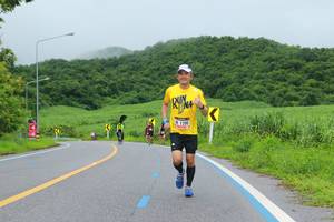 BIB: 1200
                            <button type="button" onclick="openModal(5588963)" class="btn btn-primary btn-sm float-right btn-popup" data-toggle="modal" data-target=".modal-high-quality">
                        <i class="fas fa-shopping-cart"></i> Add to Cart
                    </button>
                                            <button type="button" onclick="isThisMe(5588963, true)" class="btn btn-success btn-sm float-right btn-popup btn-isme hidden" data-toggle="tooltip" data-placement="bottom" title="นี่คือรูปของคุณใช่ไหม คลิกที่นี่เพื่อเอาเข้าอัลบั้ม">
                        <i class="fas fa-plus"></i> Add to album
                    </button>
                    <button type="button" onclick="isThisMe(5588963, false)" class="btn btn-warning btn-sm float-right btn-popup btn-isnotme hidden">
                        <i class="fas fa-ban"></i> Remove from album
                    </button>