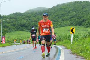 BIB: 5505
                            <button type="button" onclick="openModal(5715749)" class="btn btn-primary btn-sm float-right btn-popup" data-toggle="modal" data-target=".modal-high-quality">
                        <i class="fas fa-shopping-cart"></i> Add to Cart
                    </button>
                                            <button type="button" onclick="isThisMe(5715749, true)" class="btn btn-success btn-sm float-right btn-popup btn-isme hidden" data-toggle="tooltip" data-placement="bottom" title="นี่คือรูปของคุณใช่ไหม คลิกที่นี่เพื่อเอาเข้าอัลบั้ม">
                        <i class="fas fa-plus"></i> Add to album
                    </button>
                    <button type="button" onclick="isThisMe(5715749, false)" class="btn btn-warning btn-sm float-right btn-popup btn-isnotme hidden">
                        <i class="fas fa-ban"></i> Remove from album
                    </button>