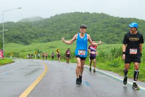 BIB: 1420, 5549
                            <button type="button" onclick="openModal(5735243)" class="btn btn-primary btn-sm float-right btn-popup" data-toggle="modal" data-target=".modal-high-quality">
                        <i class="fas fa-shopping-cart"></i> Add to Cart
                    </button>
                                            <button type="button" onclick="isThisMe(5735243, true)" class="btn btn-success btn-sm float-right btn-popup btn-isme hidden" data-toggle="tooltip" data-placement="bottom" title="นี่คือรูปของคุณใช่ไหม คลิกที่นี่เพื่อเอาเข้าอัลบั้ม">
                        <i class="fas fa-plus"></i> Add to album
                    </button>
                    <button type="button" onclick="isThisMe(5735243, false)" class="btn btn-warning btn-sm float-right btn-popup btn-isnotme hidden">
                        <i class="fas fa-ban"></i> Remove from album
                    </button>