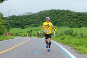 BIB: 1200
                            <button type="button" onclick="openModal(5588989)" class="btn btn-primary btn-sm float-right btn-popup" data-toggle="modal" data-target=".modal-high-quality">
                        <i class="fas fa-shopping-cart"></i> Add to Cart
                    </button>
                                            <button type="button" onclick="isThisMe(5588989, true)" class="btn btn-success btn-sm float-right btn-popup btn-isme hidden" data-toggle="tooltip" data-placement="bottom" title="นี่คือรูปของคุณใช่ไหม คลิกที่นี่เพื่อเอาเข้าอัลบั้ม">
                        <i class="fas fa-plus"></i> Add to album
                    </button>
                    <button type="button" onclick="isThisMe(5588989, false)" class="btn btn-warning btn-sm float-right btn-popup btn-isnotme hidden">
                        <i class="fas fa-ban"></i> Remove from album
                    </button>