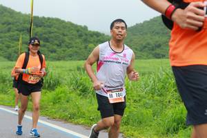 BIB: 230, 104
                            <button type="button" onclick="openModal(5708899)" class="btn btn-primary btn-sm float-right btn-popup" data-toggle="modal" data-target=".modal-high-quality">
                        <i class="fas fa-shopping-cart"></i> Add to Cart
                    </button>
                                            <button type="button" onclick="isThisMe(5708899, true)" class="btn btn-success btn-sm float-right btn-popup btn-isme hidden" data-toggle="tooltip" data-placement="bottom" title="นี่คือรูปของคุณใช่ไหม คลิกที่นี่เพื่อเอาเข้าอัลบั้ม">
                        <i class="fas fa-plus"></i> Add to album
                    </button>
                    <button type="button" onclick="isThisMe(5708899, false)" class="btn btn-warning btn-sm float-right btn-popup btn-isnotme hidden">
                        <i class="fas fa-ban"></i> Remove from album
                    </button>