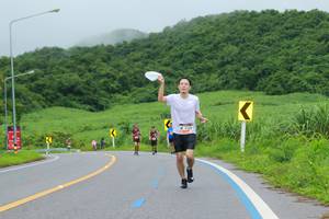 BIB: 1124
                            <button type="button" onclick="openModal(5589163)" class="btn btn-primary btn-sm float-right btn-popup" data-toggle="modal" data-target=".modal-high-quality">
                        <i class="fas fa-shopping-cart"></i> Add to Cart
                    </button>
                                            <button type="button" onclick="isThisMe(5589163, true)" class="btn btn-success btn-sm float-right btn-popup btn-isme hidden" data-toggle="tooltip" data-placement="bottom" title="นี่คือรูปของคุณใช่ไหม คลิกที่นี่เพื่อเอาเข้าอัลบั้ม">
                        <i class="fas fa-plus"></i> Add to album
                    </button>
                    <button type="button" onclick="isThisMe(5589163, false)" class="btn btn-warning btn-sm float-right btn-popup btn-isnotme hidden">
                        <i class="fas fa-ban"></i> Remove from album
                    </button>