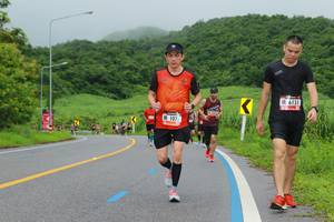 BIB: 6131, 107
                            <button type="button" onclick="openModal(5594974)" class="btn btn-primary btn-sm float-right btn-popup" data-toggle="modal" data-target=".modal-high-quality">
                        <i class="fas fa-shopping-cart"></i> Add to Cart
                    </button>
                                            <button type="button" onclick="isThisMe(5594974, true)" class="btn btn-success btn-sm float-right btn-popup btn-isme hidden" data-toggle="tooltip" data-placement="bottom" title="นี่คือรูปของคุณใช่ไหม คลิกที่นี่เพื่อเอาเข้าอัลบั้ม">
                        <i class="fas fa-plus"></i> Add to album
                    </button>
                    <button type="button" onclick="isThisMe(5594974, false)" class="btn btn-warning btn-sm float-right btn-popup btn-isnotme hidden">
                        <i class="fas fa-ban"></i> Remove from album
                    </button>