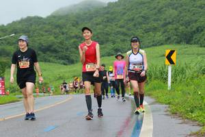 BIB: 3083, 3273, 1580
                            <button type="button" onclick="openModal(5738804)" class="btn btn-primary btn-sm float-right btn-popup" data-toggle="modal" data-target=".modal-high-quality">
                        <i class="fas fa-shopping-cart"></i> Add to Cart
                    </button>
                                            <button type="button" onclick="isThisMe(5738804, true)" class="btn btn-success btn-sm float-right btn-popup btn-isme hidden" data-toggle="tooltip" data-placement="bottom" title="นี่คือรูปของคุณใช่ไหม คลิกที่นี่เพื่อเอาเข้าอัลบั้ม">
                        <i class="fas fa-plus"></i> Add to album
                    </button>
                    <button type="button" onclick="isThisMe(5738804, false)" class="btn btn-warning btn-sm float-right btn-popup btn-isnotme hidden">
                        <i class="fas fa-ban"></i> Remove from album
                    </button>