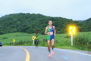 BIB: 201
                            <button type="button" onclick="openModal(5575828)" class="btn btn-primary btn-sm float-right btn-popup" data-toggle="modal" data-target=".modal-high-quality">
                        <i class="fas fa-shopping-cart"></i> Add to Cart
                    </button>
                                            <button type="button" onclick="isThisMe(5575828, true)" class="btn btn-success btn-sm float-right btn-popup btn-isme hidden" data-toggle="tooltip" data-placement="bottom" title="นี่คือรูปของคุณใช่ไหม คลิกที่นี่เพื่อเอาเข้าอัลบั้ม">
                        <i class="fas fa-plus"></i> Add to album
                    </button>
                    <button type="button" onclick="isThisMe(5575828, false)" class="btn btn-warning btn-sm float-right btn-popup btn-isnotme hidden">
                        <i class="fas fa-ban"></i> Remove from album
                    </button>