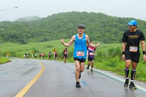 BIB: 1420, 549
                            <button type="button" onclick="openModal(5735244)" class="btn btn-primary btn-sm float-right btn-popup" data-toggle="modal" data-target=".modal-high-quality">
                        <i class="fas fa-shopping-cart"></i> Add to Cart
                    </button>
                                            <button type="button" onclick="isThisMe(5735244, true)" class="btn btn-success btn-sm float-right btn-popup btn-isme hidden" data-toggle="tooltip" data-placement="bottom" title="นี่คือรูปของคุณใช่ไหม คลิกที่นี่เพื่อเอาเข้าอัลบั้ม">
                        <i class="fas fa-plus"></i> Add to album
                    </button>
                    <button type="button" onclick="isThisMe(5735244, false)" class="btn btn-warning btn-sm float-right btn-popup btn-isnotme hidden">
                        <i class="fas fa-ban"></i> Remove from album
                    </button>