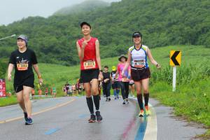 BIB: 3083, 3273, 1580
                            <button type="button" onclick="openModal(5738806)" class="btn btn-primary btn-sm float-right btn-popup" data-toggle="modal" data-target=".modal-high-quality">
                        <i class="fas fa-shopping-cart"></i> Add to Cart
                    </button>
                                            <button type="button" onclick="isThisMe(5738806, true)" class="btn btn-success btn-sm float-right btn-popup btn-isme hidden" data-toggle="tooltip" data-placement="bottom" title="นี่คือรูปของคุณใช่ไหม คลิกที่นี่เพื่อเอาเข้าอัลบั้ม">
                        <i class="fas fa-plus"></i> Add to album
                    </button>
                    <button type="button" onclick="isThisMe(5738806, false)" class="btn btn-warning btn-sm float-right btn-popup btn-isnotme hidden">
                        <i class="fas fa-ban"></i> Remove from album
                    </button>