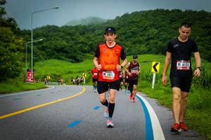 BIB: 6131, 107
                            <button type="button" onclick="openModal(5814385)" class="btn btn-primary btn-sm float-right btn-popup" data-toggle="modal" data-target=".modal-high-quality">
                        <i class="fas fa-shopping-cart"></i> Add to Cart
                    </button>
                                            <button type="button" onclick="isThisMe(5814385, true)" class="btn btn-success btn-sm float-right btn-popup btn-isme hidden" data-toggle="tooltip" data-placement="bottom" title="นี่คือรูปของคุณใช่ไหม คลิกที่นี่เพื่อเอาเข้าอัลบั้ม">
                        <i class="fas fa-plus"></i> Add to album
                    </button>
                    <button type="button" onclick="isThisMe(5814385, false)" class="btn btn-warning btn-sm float-right btn-popup btn-isnotme hidden">
                        <i class="fas fa-ban"></i> Remove from album
                    </button>