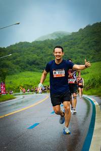 BIB: 1551, 6204
                            <button type="button" onclick="openModal(5815933)" class="btn btn-primary btn-sm float-right btn-popup" data-toggle="modal" data-target=".modal-high-quality">
                        <i class="fas fa-shopping-cart"></i> Add to Cart
                    </button>
                                            <button type="button" onclick="isThisMe(5815933, true)" class="btn btn-success btn-sm float-right btn-popup btn-isme hidden" data-toggle="tooltip" data-placement="bottom" title="นี่คือรูปของคุณใช่ไหม คลิกที่นี่เพื่อเอาเข้าอัลบั้ม">
                        <i class="fas fa-plus"></i> Add to album
                    </button>
                    <button type="button" onclick="isThisMe(5815933, false)" class="btn btn-warning btn-sm float-right btn-popup btn-isnotme hidden">
                        <i class="fas fa-ban"></i> Remove from album
                    </button>