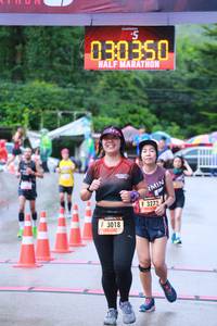 BIB: 050, 3272, 3018
                            <button type="button" onclick="openModal(5596523)" class="btn btn-primary btn-sm float-right btn-popup" data-toggle="modal" data-target=".modal-high-quality">
                        <i class="fas fa-shopping-cart"></i> Add to Cart
                    </button>
                                            <button type="button" onclick="isThisMe(5596523, true)" class="btn btn-success btn-sm float-right btn-popup btn-isme hidden" data-toggle="tooltip" data-placement="bottom" title="นี่คือรูปของคุณใช่ไหม คลิกที่นี่เพื่อเอาเข้าอัลบั้ม">
                        <i class="fas fa-plus"></i> Add to album
                    </button>
                    <button type="button" onclick="isThisMe(5596523, false)" class="btn btn-warning btn-sm float-right btn-popup btn-isnotme hidden">
                        <i class="fas fa-ban"></i> Remove from album
                    </button>