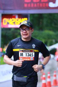 BIB: 0426, 1365
                            <button type="button" onclick="openModal(5610021)" class="btn btn-primary btn-sm float-right btn-popup" data-toggle="modal" data-target=".modal-high-quality">
                        <i class="fas fa-shopping-cart"></i> Add to Cart
                    </button>
                                            <button type="button" onclick="isThisMe(5610021, true)" class="btn btn-success btn-sm float-right btn-popup btn-isme hidden" data-toggle="tooltip" data-placement="bottom" title="นี่คือรูปของคุณใช่ไหม คลิกที่นี่เพื่อเอาเข้าอัลบั้ม">
                        <i class="fas fa-plus"></i> Add to album
                    </button>
                    <button type="button" onclick="isThisMe(5610021, false)" class="btn btn-warning btn-sm float-right btn-popup btn-isnotme hidden">
                        <i class="fas fa-ban"></i> Remove from album
                    </button>