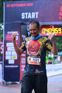 BIB: 2019, 040959, 1521
                            <button type="button" onclick="openModal(5734156)" class="btn btn-primary btn-sm float-right btn-popup" data-toggle="modal" data-target=".modal-high-quality">
                        <i class="fas fa-shopping-cart"></i> Add to Cart
                    </button>
                                            <button type="button" onclick="isThisMe(5734156, true)" class="btn btn-success btn-sm float-right btn-popup btn-isme hidden" data-toggle="tooltip" data-placement="bottom" title="นี่คือรูปของคุณใช่ไหม คลิกที่นี่เพื่อเอาเข้าอัลบั้ม">
                        <i class="fas fa-plus"></i> Add to album
                    </button>
                    <button type="button" onclick="isThisMe(5734156, false)" class="btn btn-warning btn-sm float-right btn-popup btn-isnotme hidden">
                        <i class="fas fa-ban"></i> Remove from album
                    </button>