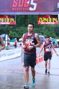 BIB: 413, 0243, 1554, 140
                            <button type="button" onclick="openModal(5733421)" class="btn btn-primary btn-sm float-right btn-popup" data-toggle="modal" data-target=".modal-high-quality">
                        <i class="fas fa-shopping-cart"></i> Add to Cart
                    </button>
                                            <button type="button" onclick="isThisMe(5733421, true)" class="btn btn-success btn-sm float-right btn-popup btn-isme hidden" data-toggle="tooltip" data-placement="bottom" title="นี่คือรูปของคุณใช่ไหม คลิกที่นี่เพื่อเอาเข้าอัลบั้ม">
                        <i class="fas fa-plus"></i> Add to album
                    </button>
                    <button type="button" onclick="isThisMe(5733421, false)" class="btn btn-warning btn-sm float-right btn-popup btn-isnotme hidden">
                        <i class="fas fa-ban"></i> Remove from album
                    </button>