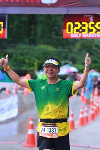 BIB: 1331
                            <button type="button" onclick="openModal(5735096)" class="btn btn-primary btn-sm float-right btn-popup" data-toggle="modal" data-target=".modal-high-quality">
                        <i class="fas fa-shopping-cart"></i> Add to Cart
                    </button>
                                            <button type="button" onclick="isThisMe(5735096, true)" class="btn btn-success btn-sm float-right btn-popup btn-isme hidden" data-toggle="tooltip" data-placement="bottom" title="นี่คือรูปของคุณใช่ไหม คลิกที่นี่เพื่อเอาเข้าอัลบั้ม">
                        <i class="fas fa-plus"></i> Add to album
                    </button>
                    <button type="button" onclick="isThisMe(5735096, false)" class="btn btn-warning btn-sm float-right btn-popup btn-isnotme hidden">
                        <i class="fas fa-ban"></i> Remove from album
                    </button>