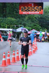 BIB: 113
                            <button type="button" onclick="openModal(5735167)" class="btn btn-primary btn-sm float-right btn-popup" data-toggle="modal" data-target=".modal-high-quality">
                        <i class="fas fa-shopping-cart"></i> Add to Cart
                    </button>
                                            <button type="button" onclick="isThisMe(5735167, true)" class="btn btn-success btn-sm float-right btn-popup btn-isme hidden" data-toggle="tooltip" data-placement="bottom" title="นี่คือรูปของคุณใช่ไหม คลิกที่นี่เพื่อเอาเข้าอัลบั้ม">
                        <i class="fas fa-plus"></i> Add to album
                    </button>
                    <button type="button" onclick="isThisMe(5735167, false)" class="btn btn-warning btn-sm float-right btn-popup btn-isnotme hidden">
                        <i class="fas fa-ban"></i> Remove from album
                    </button>