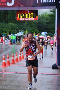 BIB: 02300
                            <button type="button" onclick="openModal(5736780)" class="btn btn-primary btn-sm float-right btn-popup" data-toggle="modal" data-target=".modal-high-quality">
                        <i class="fas fa-shopping-cart"></i> Add to Cart
                    </button>
                                            <button type="button" onclick="isThisMe(5736780, true)" class="btn btn-success btn-sm float-right btn-popup btn-isme hidden" data-toggle="tooltip" data-placement="bottom" title="นี่คือรูปของคุณใช่ไหม คลิกที่นี่เพื่อเอาเข้าอัลบั้ม">
                        <i class="fas fa-plus"></i> Add to album
                    </button>
                    <button type="button" onclick="isThisMe(5736780, false)" class="btn btn-warning btn-sm float-right btn-popup btn-isnotme hidden">
                        <i class="fas fa-ban"></i> Remove from album
                    </button>