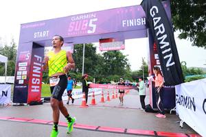 BIB: 201
                            <button type="button" onclick="openModal(5782322)" class="btn btn-primary btn-sm float-right btn-popup" data-toggle="modal" data-target=".modal-high-quality">
                        <i class="fas fa-shopping-cart"></i> Add to Cart
                    </button>
                                            <button type="button" onclick="isThisMe(5782322, true)" class="btn btn-success btn-sm float-right btn-popup btn-isme hidden" data-toggle="tooltip" data-placement="bottom" title="นี่คือรูปของคุณใช่ไหม คลิกที่นี่เพื่อเอาเข้าอัลบั้ม">
                        <i class="fas fa-plus"></i> Add to album
                    </button>
                    <button type="button" onclick="isThisMe(5782322, false)" class="btn btn-warning btn-sm float-right btn-popup btn-isnotme hidden">
                        <i class="fas fa-ban"></i> Remove from album
                    </button>