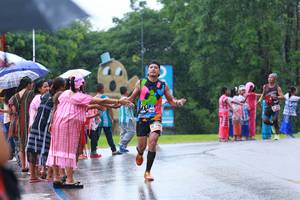 BIB: 100
                            <button type="button" onclick="openModal(5781642)" class="btn btn-primary btn-sm float-right btn-popup" data-toggle="modal" data-target=".modal-high-quality">
                        <i class="fas fa-shopping-cart"></i> Add to Cart
                    </button>
                                            <button type="button" onclick="isThisMe(5781642, true)" class="btn btn-success btn-sm float-right btn-popup btn-isme hidden" data-toggle="tooltip" data-placement="bottom" title="นี่คือรูปของคุณใช่ไหม คลิกที่นี่เพื่อเอาเข้าอัลบั้ม">
                        <i class="fas fa-plus"></i> Add to album
                    </button>
                    <button type="button" onclick="isThisMe(5781642, false)" class="btn btn-warning btn-sm float-right btn-popup btn-isnotme hidden">
                        <i class="fas fa-ban"></i> Remove from album
                    </button>