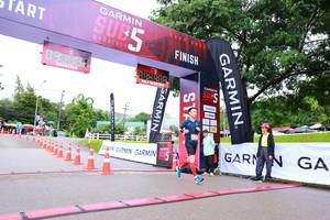 BIB: 09318, 898
                            <button type="button" onclick="openModal(5782773)" class="btn btn-primary btn-sm float-right btn-popup" data-toggle="modal" data-target=".modal-high-quality">
                        <i class="fas fa-shopping-cart"></i> Add to Cart
                    </button>
                                            <button type="button" onclick="isThisMe(5782773, true)" class="btn btn-success btn-sm float-right btn-popup btn-isme hidden" data-toggle="tooltip" data-placement="bottom" title="นี่คือรูปของคุณใช่ไหม คลิกที่นี่เพื่อเอาเข้าอัลบั้ม">
                        <i class="fas fa-plus"></i> Add to album
                    </button>
                    <button type="button" onclick="isThisMe(5782773, false)" class="btn btn-warning btn-sm float-right btn-popup btn-isnotme hidden">
                        <i class="fas fa-ban"></i> Remove from album
                    </button>