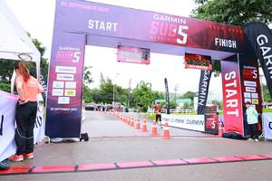 BIB: 2019
                            <button type="button" onclick="openModal(5782784)" class="btn btn-primary btn-sm float-right btn-popup" data-toggle="modal" data-target=".modal-high-quality">
                        <i class="fas fa-shopping-cart"></i> Add to Cart
                    </button>
                                            <button type="button" onclick="isThisMe(5782784, true)" class="btn btn-success btn-sm float-right btn-popup btn-isme hidden" data-toggle="tooltip" data-placement="bottom" title="นี่คือรูปของคุณใช่ไหม คลิกที่นี่เพื่อเอาเข้าอัลบั้ม">
                        <i class="fas fa-plus"></i> Add to album
                    </button>
                    <button type="button" onclick="isThisMe(5782784, false)" class="btn btn-warning btn-sm float-right btn-popup btn-isnotme hidden">
                        <i class="fas fa-ban"></i> Remove from album
                    </button>