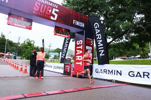 BIB: 892598, 88598
                            <button type="button" onclick="openModal(5782311)" class="btn btn-primary btn-sm float-right btn-popup" data-toggle="modal" data-target=".modal-high-quality">
                        <i class="fas fa-shopping-cart"></i> Add to Cart
                    </button>
                                            <button type="button" onclick="isThisMe(5782311, true)" class="btn btn-success btn-sm float-right btn-popup btn-isme hidden" data-toggle="tooltip" data-placement="bottom" title="นี่คือรูปของคุณใช่ไหม คลิกที่นี่เพื่อเอาเข้าอัลบั้ม">
                        <i class="fas fa-plus"></i> Add to album
                    </button>
                    <button type="button" onclick="isThisMe(5782311, false)" class="btn btn-warning btn-sm float-right btn-popup btn-isnotme hidden">
                        <i class="fas fa-ban"></i> Remove from album
                    </button>