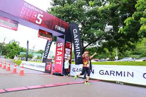 BIB: 89838
                            <button type="button" onclick="openModal(5782795)" class="btn btn-primary btn-sm float-right btn-popup" data-toggle="modal" data-target=".modal-high-quality">
                        <i class="fas fa-shopping-cart"></i> Add to Cart
                    </button>
                                            <button type="button" onclick="isThisMe(5782795, true)" class="btn btn-success btn-sm float-right btn-popup btn-isme hidden" data-toggle="tooltip" data-placement="bottom" title="นี่คือรูปของคุณใช่ไหม คลิกที่นี่เพื่อเอาเข้าอัลบั้ม">
                        <i class="fas fa-plus"></i> Add to album
                    </button>
                    <button type="button" onclick="isThisMe(5782795, false)" class="btn btn-warning btn-sm float-right btn-popup btn-isnotme hidden">
                        <i class="fas fa-ban"></i> Remove from album
                    </button>