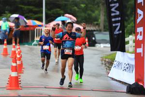 BIB: 1223, 1192
                            <button type="button" onclick="openModal(5568482)" class="btn btn-primary btn-sm float-right btn-popup" data-toggle="modal" data-target=".modal-high-quality">
                        <i class="fas fa-shopping-cart"></i> Add to Cart
                    </button>
                                            <button type="button" onclick="isThisMe(5568482, true)" class="btn btn-success btn-sm float-right btn-popup btn-isme hidden" data-toggle="tooltip" data-placement="bottom" title="นี่คือรูปของคุณใช่ไหม คลิกที่นี่เพื่อเอาเข้าอัลบั้ม">
                        <i class="fas fa-plus"></i> Add to album
                    </button>
                    <button type="button" onclick="isThisMe(5568482, false)" class="btn btn-warning btn-sm float-right btn-popup btn-isnotme hidden">
                        <i class="fas fa-ban"></i> Remove from album
                    </button>