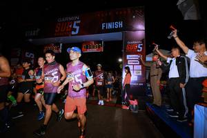 BIB: 1537, 293, 209
                            <button type="button" onclick="openModal(5783826)" class="btn btn-primary btn-sm float-right btn-popup" data-toggle="modal" data-target=".modal-high-quality">
                        <i class="fas fa-shopping-cart"></i> Add to Cart
                    </button>
                                            <button type="button" onclick="isThisMe(5783826, true)" class="btn btn-success btn-sm float-right btn-popup btn-isme hidden" data-toggle="tooltip" data-placement="bottom" title="นี่คือรูปของคุณใช่ไหม คลิกที่นี่เพื่อเอาเข้าอัลบั้ม">
                        <i class="fas fa-plus"></i> Add to album
                    </button>
                    <button type="button" onclick="isThisMe(5783826, false)" class="btn btn-warning btn-sm float-right btn-popup btn-isnotme hidden">
                        <i class="fas fa-ban"></i> Remove from album
                    </button>