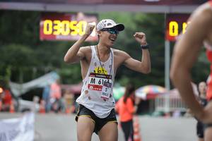 BIB: 0300
                            <button type="button" onclick="openModal(5566830)" class="btn btn-primary btn-sm float-right btn-popup" data-toggle="modal" data-target=".modal-high-quality">
                        <i class="fas fa-shopping-cart"></i> Add to Cart
                    </button>
                                            <button type="button" onclick="isThisMe(5566830, true)" class="btn btn-success btn-sm float-right btn-popup btn-isme hidden" data-toggle="tooltip" data-placement="bottom" title="นี่คือรูปของคุณใช่ไหม คลิกที่นี่เพื่อเอาเข้าอัลบั้ม">
                        <i class="fas fa-plus"></i> Add to album
                    </button>
                    <button type="button" onclick="isThisMe(5566830, false)" class="btn btn-warning btn-sm float-right btn-popup btn-isnotme hidden">
                        <i class="fas fa-ban"></i> Remove from album
                    </button>