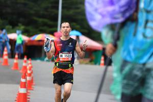 BIB: 8880, 1522
                            <button type="button" onclick="openModal(5566986)" class="btn btn-primary btn-sm float-right btn-popup" data-toggle="modal" data-target=".modal-high-quality">
                        <i class="fas fa-shopping-cart"></i> Add to Cart
                    </button>
                                            <button type="button" onclick="isThisMe(5566986, true)" class="btn btn-success btn-sm float-right btn-popup btn-isme hidden" data-toggle="tooltip" data-placement="bottom" title="นี่คือรูปของคุณใช่ไหม คลิกที่นี่เพื่อเอาเข้าอัลบั้ม">
                        <i class="fas fa-plus"></i> Add to album
                    </button>
                    <button type="button" onclick="isThisMe(5566986, false)" class="btn btn-warning btn-sm float-right btn-popup btn-isnotme hidden">
                        <i class="fas fa-ban"></i> Remove from album
                    </button>