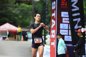 BIB: 1021
                            <button type="button" onclick="openModal(5566873)" class="btn btn-primary btn-sm float-right btn-popup" data-toggle="modal" data-target=".modal-high-quality">
                        <i class="fas fa-shopping-cart"></i> Add to Cart
                    </button>
                                            <button type="button" onclick="isThisMe(5566873, true)" class="btn btn-success btn-sm float-right btn-popup btn-isme hidden" data-toggle="tooltip" data-placement="bottom" title="นี่คือรูปของคุณใช่ไหม คลิกที่นี่เพื่อเอาเข้าอัลบั้ม">
                        <i class="fas fa-plus"></i> Add to album
                    </button>
                    <button type="button" onclick="isThisMe(5566873, false)" class="btn btn-warning btn-sm float-right btn-popup btn-isnotme hidden">
                        <i class="fas fa-ban"></i> Remove from album
                    </button>