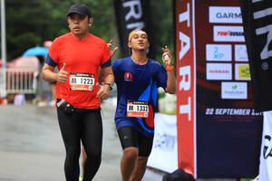 BIB: 1223, 1332
                            <button type="button" onclick="openModal(5568516)" class="btn btn-primary btn-sm float-right btn-popup" data-toggle="modal" data-target=".modal-high-quality">
                        <i class="fas fa-shopping-cart"></i> Add to Cart
                    </button>
                                            <button type="button" onclick="isThisMe(5568516, true)" class="btn btn-success btn-sm float-right btn-popup btn-isme hidden" data-toggle="tooltip" data-placement="bottom" title="นี่คือรูปของคุณใช่ไหม คลิกที่นี่เพื่อเอาเข้าอัลบั้ม">
                        <i class="fas fa-plus"></i> Add to album
                    </button>
                    <button type="button" onclick="isThisMe(5568516, false)" class="btn btn-warning btn-sm float-right btn-popup btn-isnotme hidden">
                        <i class="fas fa-ban"></i> Remove from album
                    </button>