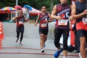 BIB: 1571, 1485
                            <button type="button" onclick="openModal(5567215)" class="btn btn-primary btn-sm float-right btn-popup" data-toggle="modal" data-target=".modal-high-quality">
                        <i class="fas fa-shopping-cart"></i> Add to Cart
                    </button>
                                            <button type="button" onclick="isThisMe(5567215, true)" class="btn btn-success btn-sm float-right btn-popup btn-isme hidden" data-toggle="tooltip" data-placement="bottom" title="นี่คือรูปของคุณใช่ไหม คลิกที่นี่เพื่อเอาเข้าอัลบั้ม">
                        <i class="fas fa-plus"></i> Add to album
                    </button>
                    <button type="button" onclick="isThisMe(5567215, false)" class="btn btn-warning btn-sm float-right btn-popup btn-isnotme hidden">
                        <i class="fas fa-ban"></i> Remove from album
                    </button>