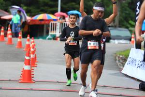 BIB: 1470, 1133
                            <button type="button" onclick="openModal(5567583)" class="btn btn-primary btn-sm float-right btn-popup" data-toggle="modal" data-target=".modal-high-quality">
                        <i class="fas fa-shopping-cart"></i> Add to Cart
                    </button>
                                            <button type="button" onclick="isThisMe(5567583, true)" class="btn btn-success btn-sm float-right btn-popup btn-isme hidden" data-toggle="tooltip" data-placement="bottom" title="นี่คือรูปของคุณใช่ไหม คลิกที่นี่เพื่อเอาเข้าอัลบั้ม">
                        <i class="fas fa-plus"></i> Add to album
                    </button>
                    <button type="button" onclick="isThisMe(5567583, false)" class="btn btn-warning btn-sm float-right btn-popup btn-isnotme hidden">
                        <i class="fas fa-ban"></i> Remove from album
                    </button>