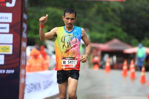 BIB: 5422, 2019
                            <button type="button" onclick="openModal(5568929)" class="btn btn-primary btn-sm float-right btn-popup" data-toggle="modal" data-target=".modal-high-quality">
                        <i class="fas fa-shopping-cart"></i> Add to Cart
                    </button>
                                            <button type="button" onclick="isThisMe(5568929, true)" class="btn btn-success btn-sm float-right btn-popup btn-isme hidden" data-toggle="tooltip" data-placement="bottom" title="นี่คือรูปของคุณใช่ไหม คลิกที่นี่เพื่อเอาเข้าอัลบั้ม">
                        <i class="fas fa-plus"></i> Add to album
                    </button>
                    <button type="button" onclick="isThisMe(5568929, false)" class="btn btn-warning btn-sm float-right btn-popup btn-isnotme hidden">
                        <i class="fas fa-ban"></i> Remove from album
                    </button>