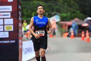 BIB: 5488, 2019
                            <button type="button" onclick="openModal(5567519)" class="btn btn-primary btn-sm float-right btn-popup" data-toggle="modal" data-target=".modal-high-quality">
                        <i class="fas fa-shopping-cart"></i> Add to Cart
                    </button>
                                            <button type="button" onclick="isThisMe(5567519, true)" class="btn btn-success btn-sm float-right btn-popup btn-isme hidden" data-toggle="tooltip" data-placement="bottom" title="นี่คือรูปของคุณใช่ไหม คลิกที่นี่เพื่อเอาเข้าอัลบั้ม">
                        <i class="fas fa-plus"></i> Add to album
                    </button>
                    <button type="button" onclick="isThisMe(5567519, false)" class="btn btn-warning btn-sm float-right btn-popup btn-isnotme hidden">
                        <i class="fas fa-ban"></i> Remove from album
                    </button>