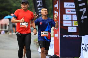 BIB: 1223, 1332
                            <button type="button" onclick="openModal(5568528)" class="btn btn-primary btn-sm float-right btn-popup" data-toggle="modal" data-target=".modal-high-quality">
                        <i class="fas fa-shopping-cart"></i> Add to Cart
                    </button>
                                            <button type="button" onclick="isThisMe(5568528, true)" class="btn btn-success btn-sm float-right btn-popup btn-isme hidden" data-toggle="tooltip" data-placement="bottom" title="นี่คือรูปของคุณใช่ไหม คลิกที่นี่เพื่อเอาเข้าอัลบั้ม">
                        <i class="fas fa-plus"></i> Add to album
                    </button>
                    <button type="button" onclick="isThisMe(5568528, false)" class="btn btn-warning btn-sm float-right btn-popup btn-isnotme hidden">
                        <i class="fas fa-ban"></i> Remove from album
                    </button>