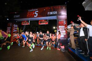 BIB: 3000, 200
                            <button type="button" onclick="openModal(5783814)" class="btn btn-primary btn-sm float-right btn-popup" data-toggle="modal" data-target=".modal-high-quality">
                        <i class="fas fa-shopping-cart"></i> Add to Cart
                    </button>
                                            <button type="button" onclick="isThisMe(5783814, true)" class="btn btn-success btn-sm float-right btn-popup btn-isme hidden" data-toggle="tooltip" data-placement="bottom" title="นี่คือรูปของคุณใช่ไหม คลิกที่นี่เพื่อเอาเข้าอัลบั้ม">
                        <i class="fas fa-plus"></i> Add to album
                    </button>
                    <button type="button" onclick="isThisMe(5783814, false)" class="btn btn-warning btn-sm float-right btn-popup btn-isnotme hidden">
                        <i class="fas fa-ban"></i> Remove from album
                    </button>