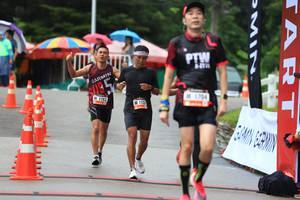 BIB: 1283, 1704, 113
                            <button type="button" onclick="openModal(5567571)" class="btn btn-primary btn-sm float-right btn-popup" data-toggle="modal" data-target=".modal-high-quality">
                        <i class="fas fa-shopping-cart"></i> Add to Cart
                    </button>
                                            <button type="button" onclick="isThisMe(5567571, true)" class="btn btn-success btn-sm float-right btn-popup btn-isme hidden" data-toggle="tooltip" data-placement="bottom" title="นี่คือรูปของคุณใช่ไหม คลิกที่นี่เพื่อเอาเข้าอัลบั้ม">
                        <i class="fas fa-plus"></i> Add to album
                    </button>
                    <button type="button" onclick="isThisMe(5567571, false)" class="btn btn-warning btn-sm float-right btn-popup btn-isnotme hidden">
                        <i class="fas fa-ban"></i> Remove from album
                    </button>