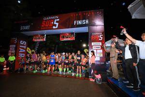 BIB: 2958, 88888, 201
                            <button type="button" onclick="openModal(5783809)" class="btn btn-primary btn-sm float-right btn-popup" data-toggle="modal" data-target=".modal-high-quality">
                        <i class="fas fa-shopping-cart"></i> Add to Cart
                    </button>
                                            <button type="button" onclick="isThisMe(5783809, true)" class="btn btn-success btn-sm float-right btn-popup btn-isme hidden" data-toggle="tooltip" data-placement="bottom" title="นี่คือรูปของคุณใช่ไหม คลิกที่นี่เพื่อเอาเข้าอัลบั้ม">
                        <i class="fas fa-plus"></i> Add to album
                    </button>
                    <button type="button" onclick="isThisMe(5783809, false)" class="btn btn-warning btn-sm float-right btn-popup btn-isnotme hidden">
                        <i class="fas fa-ban"></i> Remove from album
                    </button>