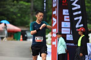 BIB: 1259
                            <button type="button" onclick="openModal(5566962)" class="btn btn-primary btn-sm float-right btn-popup" data-toggle="modal" data-target=".modal-high-quality">
                        <i class="fas fa-shopping-cart"></i> Add to Cart
                    </button>
                                            <button type="button" onclick="isThisMe(5566962, true)" class="btn btn-success btn-sm float-right btn-popup btn-isme hidden" data-toggle="tooltip" data-placement="bottom" title="นี่คือรูปของคุณใช่ไหม คลิกที่นี่เพื่อเอาเข้าอัลบั้ม">
                        <i class="fas fa-plus"></i> Add to album
                    </button>
                    <button type="button" onclick="isThisMe(5566962, false)" class="btn btn-warning btn-sm float-right btn-popup btn-isnotme hidden">
                        <i class="fas fa-ban"></i> Remove from album
                    </button>