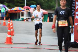 BIB: 1154
                            <button type="button" onclick="openModal(5567696)" class="btn btn-primary btn-sm float-right btn-popup" data-toggle="modal" data-target=".modal-high-quality">
                        <i class="fas fa-shopping-cart"></i> Add to Cart
                    </button>
                                            <button type="button" onclick="isThisMe(5567696, true)" class="btn btn-success btn-sm float-right btn-popup btn-isme hidden" data-toggle="tooltip" data-placement="bottom" title="นี่คือรูปของคุณใช่ไหม คลิกที่นี่เพื่อเอาเข้าอัลบั้ม">
                        <i class="fas fa-plus"></i> Add to album
                    </button>
                    <button type="button" onclick="isThisMe(5567696, false)" class="btn btn-warning btn-sm float-right btn-popup btn-isnotme hidden">
                        <i class="fas fa-ban"></i> Remove from album
                    </button>