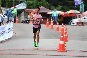 BIB: 6063
                            <button type="button" onclick="openModal(5566902)" class="btn btn-primary btn-sm float-right btn-popup" data-toggle="modal" data-target=".modal-high-quality">
                        <i class="fas fa-shopping-cart"></i> Add to Cart
                    </button>
                                            <button type="button" onclick="isThisMe(5566902, true)" class="btn btn-success btn-sm float-right btn-popup btn-isme hidden" data-toggle="tooltip" data-placement="bottom" title="นี่คือรูปของคุณใช่ไหม คลิกที่นี่เพื่อเอาเข้าอัลบั้ม">
                        <i class="fas fa-plus"></i> Add to album
                    </button>
                    <button type="button" onclick="isThisMe(5566902, false)" class="btn btn-warning btn-sm float-right btn-popup btn-isnotme hidden">
                        <i class="fas fa-ban"></i> Remove from album
                    </button>