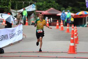 BIB: 5057
                            <button type="button" onclick="openModal(5566929)" class="btn btn-primary btn-sm float-right btn-popup" data-toggle="modal" data-target=".modal-high-quality">
                        <i class="fas fa-shopping-cart"></i> Add to Cart
                    </button>
                                            <button type="button" onclick="isThisMe(5566929, true)" class="btn btn-success btn-sm float-right btn-popup btn-isme hidden" data-toggle="tooltip" data-placement="bottom" title="นี่คือรูปของคุณใช่ไหม คลิกที่นี่เพื่อเอาเข้าอัลบั้ม">
                        <i class="fas fa-plus"></i> Add to album
                    </button>
                    <button type="button" onclick="isThisMe(5566929, false)" class="btn btn-warning btn-sm float-right btn-popup btn-isnotme hidden">
                        <i class="fas fa-ban"></i> Remove from album
                    </button>