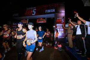 BIB: 900000, 3335, 3255, 2019, 3228
                            <button type="button" onclick="openModal(5783824)" class="btn btn-primary btn-sm float-right btn-popup" data-toggle="modal" data-target=".modal-high-quality">
                        <i class="fas fa-shopping-cart"></i> Add to Cart
                    </button>
                                            <button type="button" onclick="isThisMe(5783824, true)" class="btn btn-success btn-sm float-right btn-popup btn-isme hidden" data-toggle="tooltip" data-placement="bottom" title="นี่คือรูปของคุณใช่ไหม คลิกที่นี่เพื่อเอาเข้าอัลบั้ม">
                        <i class="fas fa-plus"></i> Add to album
                    </button>
                    <button type="button" onclick="isThisMe(5783824, false)" class="btn btn-warning btn-sm float-right btn-popup btn-isnotme hidden">
                        <i class="fas fa-ban"></i> Remove from album
                    </button>