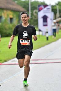 BIB: 1726
                            <button type="button" onclick="openModal(5578468)" class="btn btn-primary btn-sm float-right btn-popup" data-toggle="modal" data-target=".modal-high-quality">
                        <i class="fas fa-shopping-cart"></i> Add to Cart
                    </button>
                                            <button type="button" onclick="isThisMe(5578468, true)" class="btn btn-success btn-sm float-right btn-popup btn-isme hidden" data-toggle="tooltip" data-placement="bottom" title="นี่คือรูปของคุณใช่ไหม คลิกที่นี่เพื่อเอาเข้าอัลบั้ม">
                        <i class="fas fa-plus"></i> Add to album
                    </button>
                    <button type="button" onclick="isThisMe(5578468, false)" class="btn btn-warning btn-sm float-right btn-popup btn-isnotme hidden">
                        <i class="fas fa-ban"></i> Remove from album
                    </button>